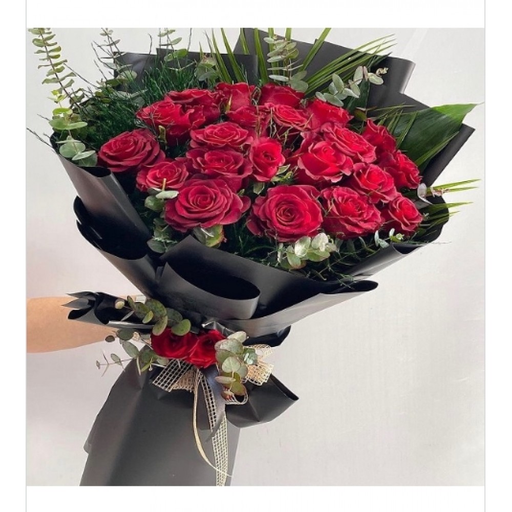VIP 21 Kırmızı Gül Buketi